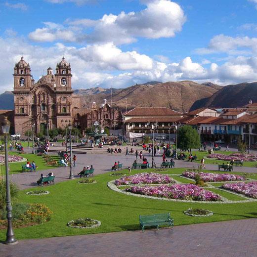 Cuzco Main Square - Christmas Short Escape
